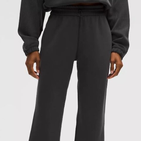 Lululemon Softstreme HR Straight-Leg Crop 24" BLK 4 - Picture 1 of 7